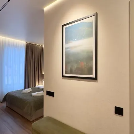 Forest Apartment *